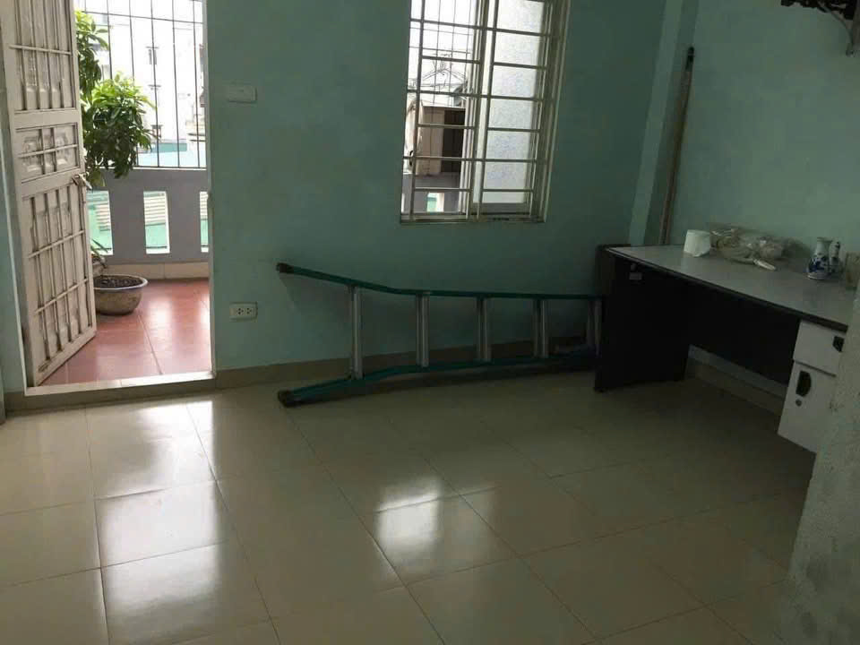 Cho thuê nhà ngõ 162 Đông Thiên, 30m2 x 4 tầng, 2 ngủ, 8.5tr - Ảnh 1